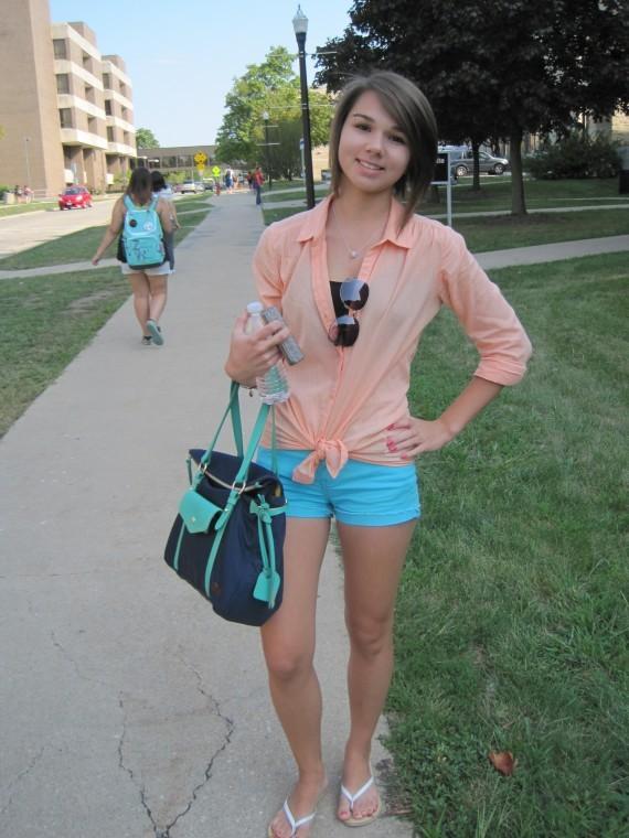 Freshman biology major Irina Yatsyk is a perfect example of color blocking, or combining two contrasting or complimentary colors in an outfit.
