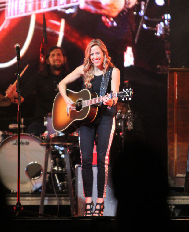 Sheryl Crow performed at the Convocation Center Saturday.