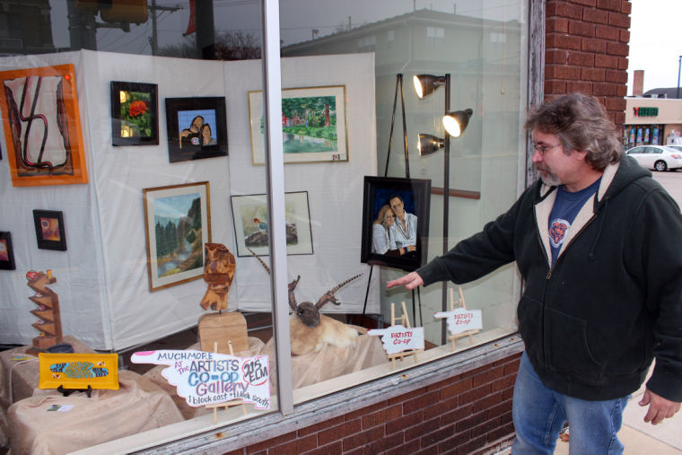 Sycamore storefront showcases art, history