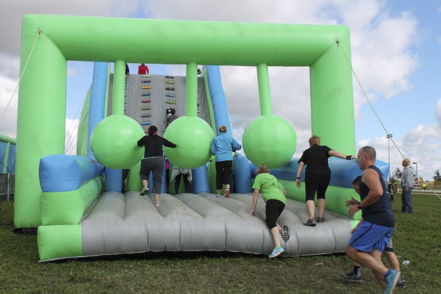 Inflatable 5K benefits sarcoma patient foundation