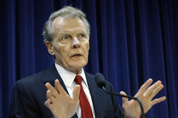 Illinois House Speaker Michael Madigan (D-Chicago) speaks to reporters at the Capitol in Springfield on July 21. Senate Bill 2059 is expected to be reviewed by the Illinois House of Representatives on April 4.