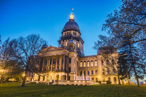 The Illinois State Capitol building hosts the executive and legislative branches of the Illinois state government. Due to continuing disagreements between the legislators and the governor, a Fiscal Year 2016 budget has yet to be passed.