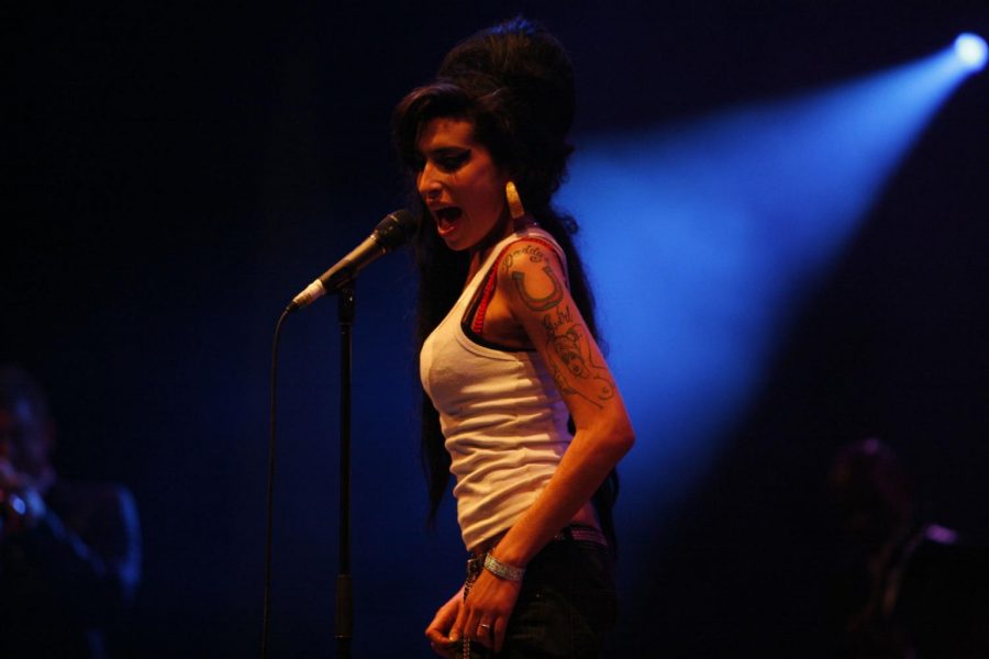 Amy Winehouses hologram goes on tour