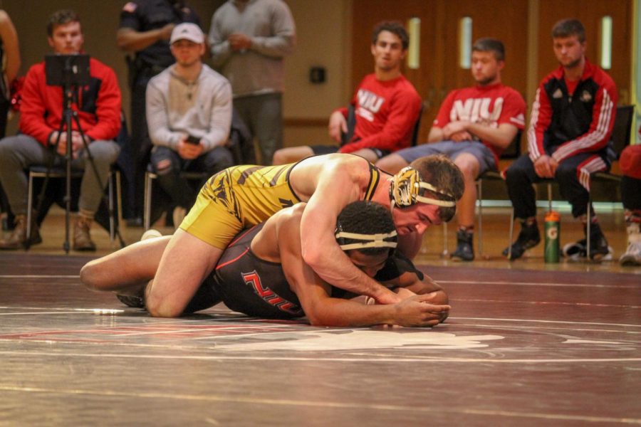 Wrestling sends two to NCAA Tournament