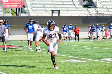 Redshirt sophomore cornerback Jalen McKie running Tuesday Oct. 1 during practice at Huskie Stadium in DeKalb.