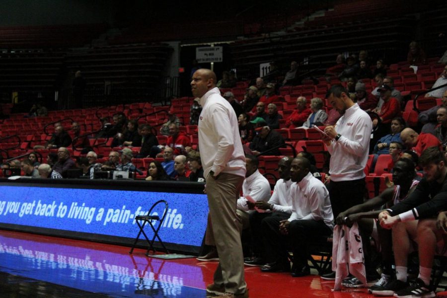 Some NIU Athletics employees to see pay cuts due to pandemic
