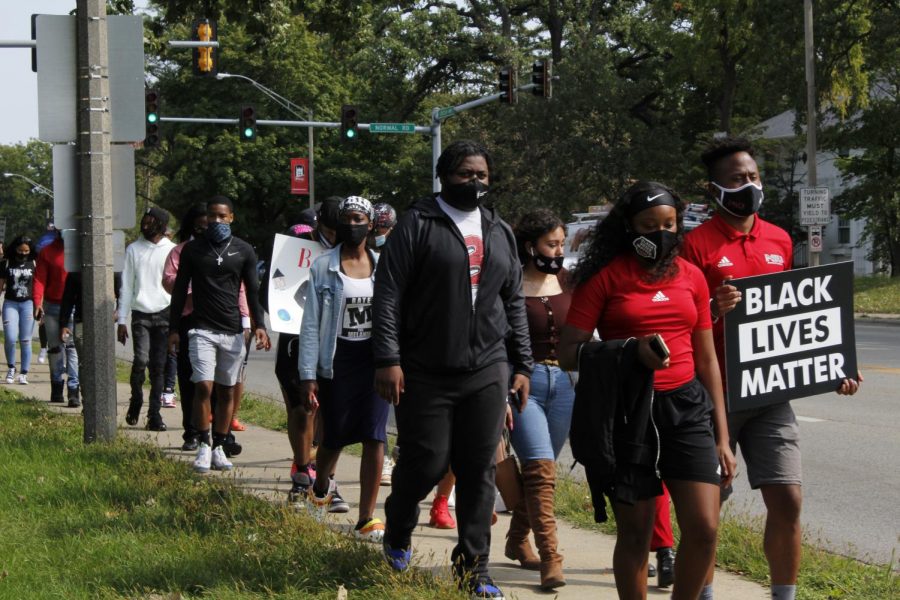 Protesters+march+to+Center+for+Black+Studies