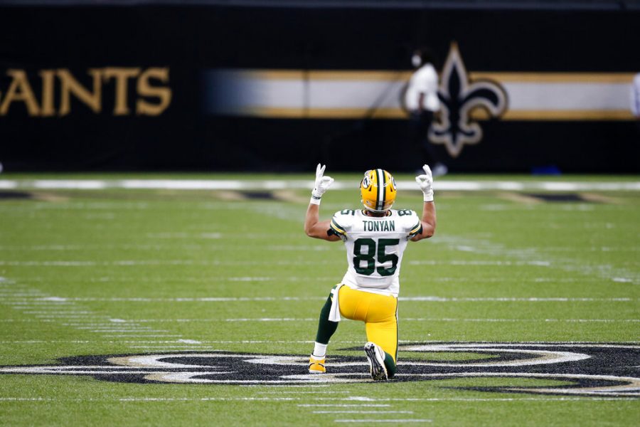 Green Bay Packers tight end Robert Tonyan (85) reacts after Green Bay recovered an onside kick to effectively seal their win in the second half of an NFL football game against the New Orleans Saints in New Orleans, Sunday, Sept. 27, 2020. Green Bay won 37-30. 