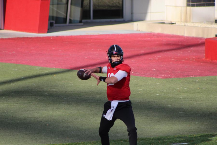 Redshirt+senior+quarterback+Ross+Bowers+practices+on+Oct.+16+at+Huskie+Stadium.+Bowers+returns+as+a+starter+after+ending+last+season+on+the+sideline+due+to+injury.