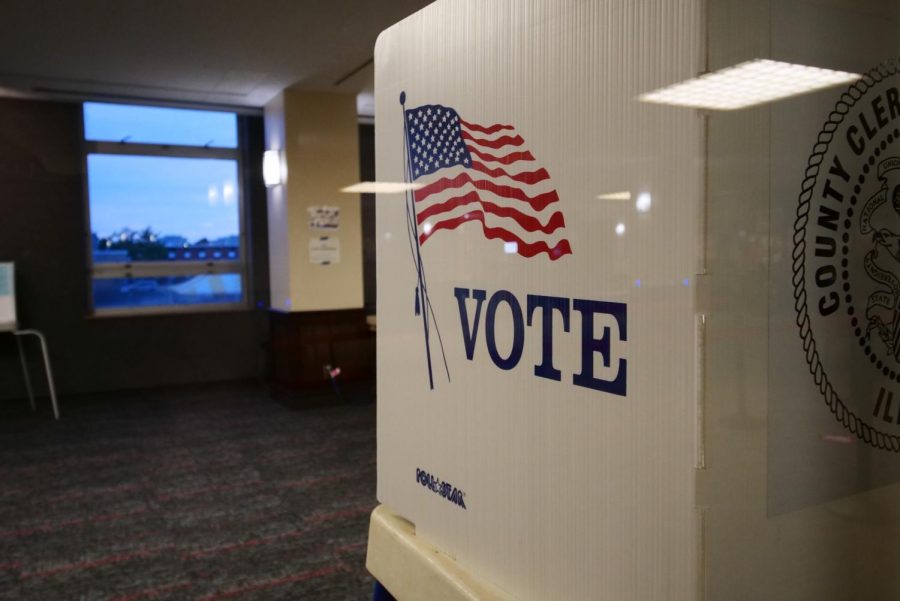 A voting booth in the Holmes Student Center.