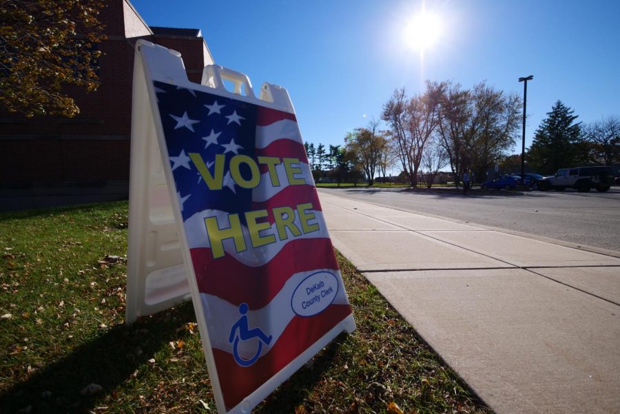 A voting sign stands at the Barsema Alumni and Visitors Center on Nov. 3.