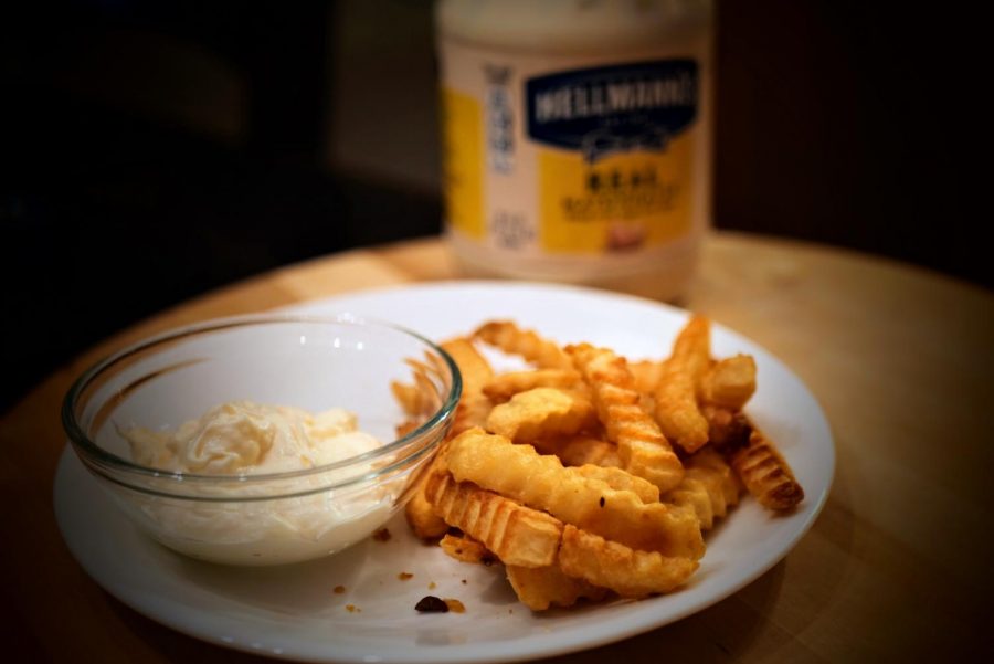 Fries with a side of mayo