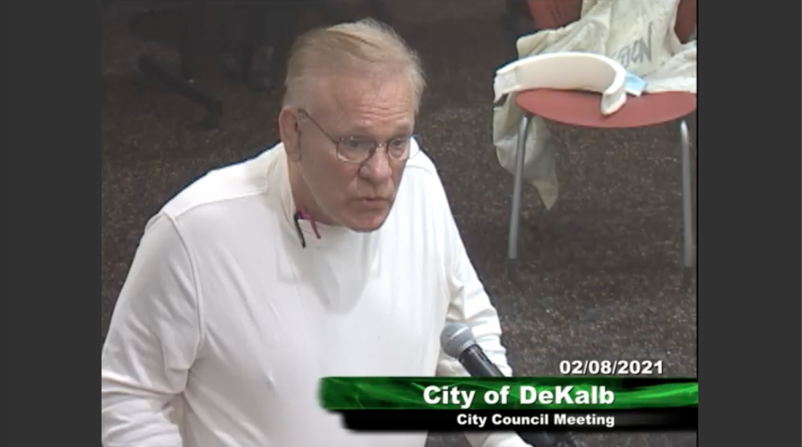 Jim Mason, owner of South 4th Street Mega Laundromat, addresses the City Council Monday. 
