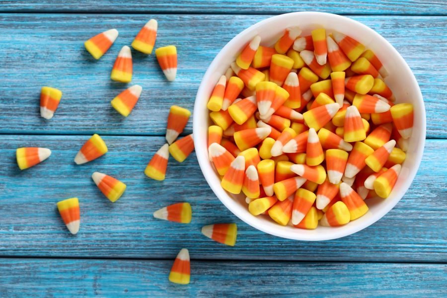 Columnist+Ally+Formeller+believes+candy+corn+is+the+perfect+seasonal+treat+for+the+fall.