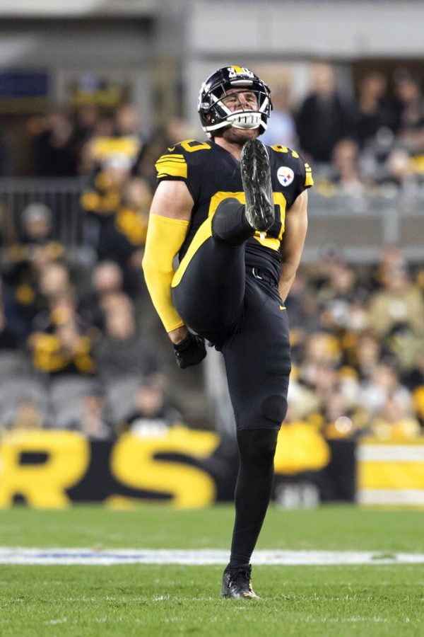 Pittsburgh Steelers outside linebacker T.J. Watt (90) celebrates after a sack during an NFL football game, Monday, November 8, 2021 in Pittsburgh.