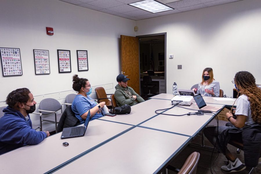 News Editor Elisa Reamer hosts the weekly budget meeting for the news section on Tuesday, January 18th. Staffers gather in these meetings to pitch ideas and assign stories. 