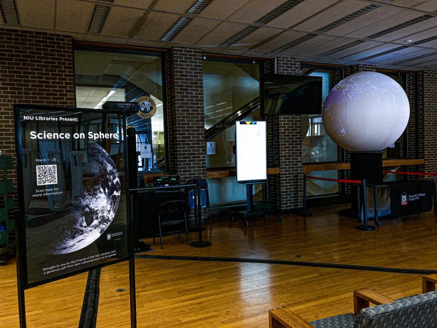 Science+on+a+Sphere+exhibit+will+be+displayed+in+Founders+Memorial+Library+until+March+25.+The+purpose+of+the+exhibit+is+to+educate+students+on+issues+such+as+climate+change.+