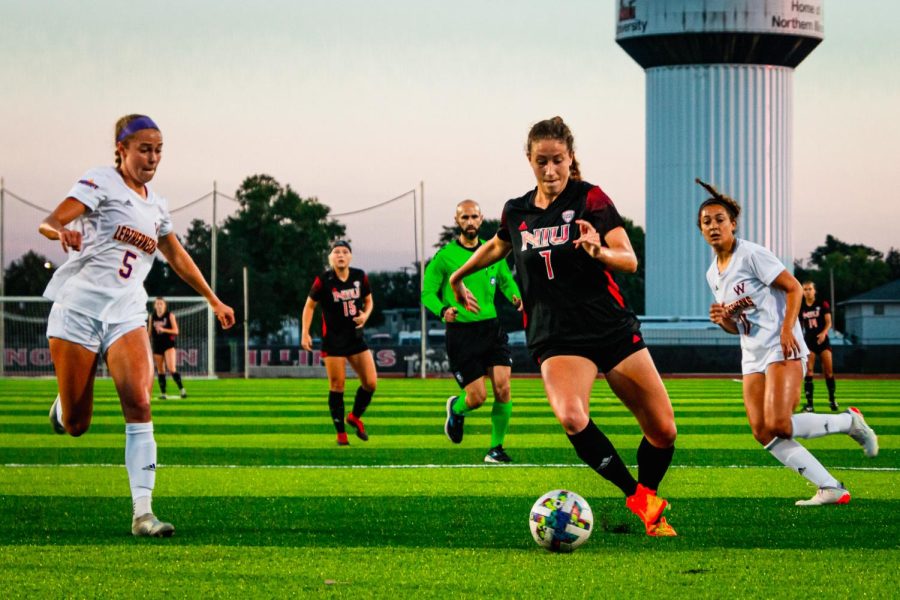 Freshman midfielder Aubrey Robertson in possession of the ball during the NIU women's soccer game September 9th. The Huskies lost 3-0 to their opponent Western Illinois. (Mingda Wu | Northern Star)