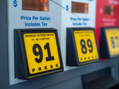 Illinois gas prices have been lower this week compared to prices from last month.