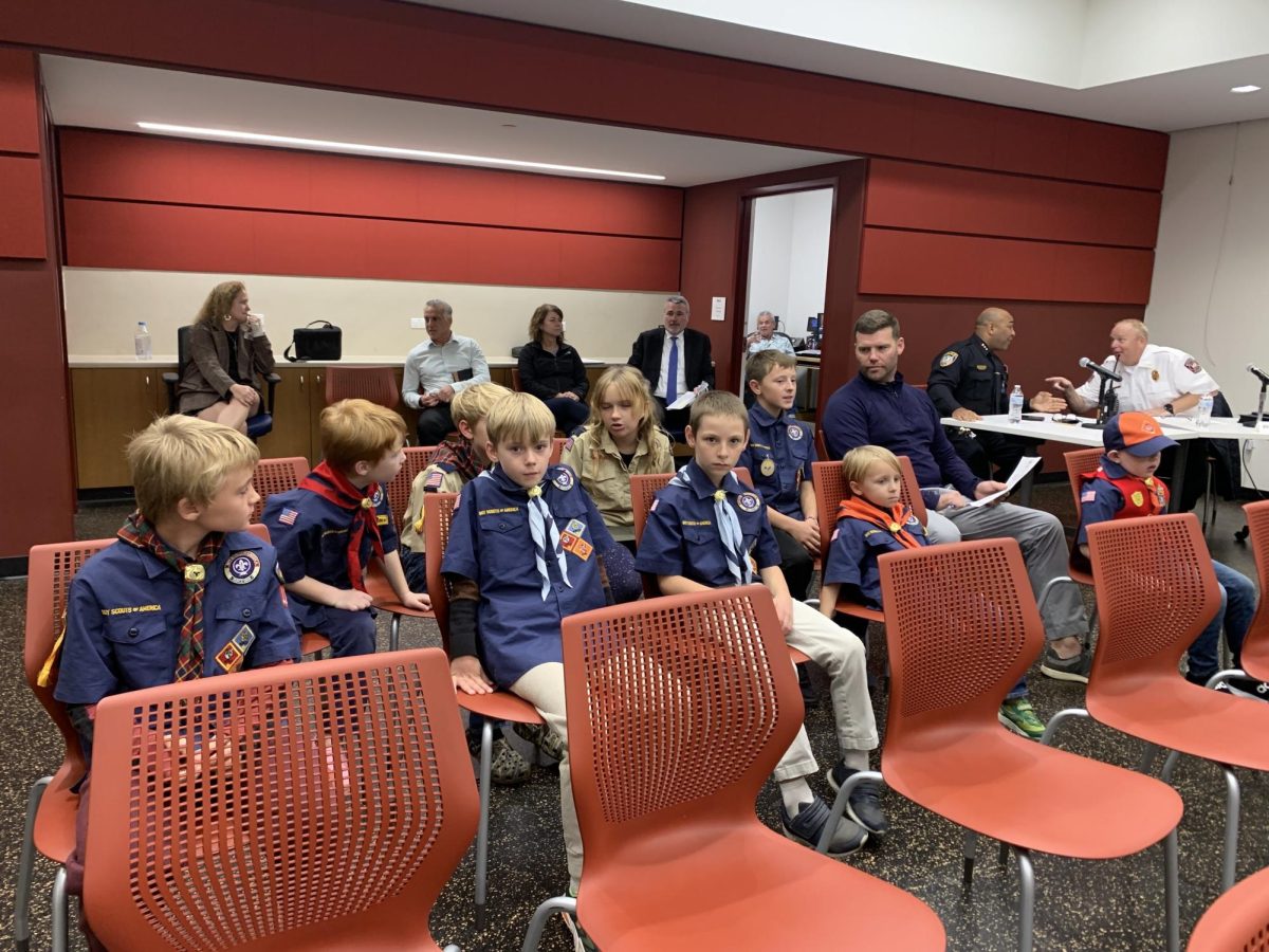 Cub+Scout+Pack+%23104+attends+the+DeKalb+City+Council+meeting+on+Oct.+23.+The+Cub+Scouts+led+the+Pledge+of+Allegiance+at+the+beginning+of+Monday%E2%80%99s+meeting.+%28Rachel+Cormier+%7C+Northern+Star%29