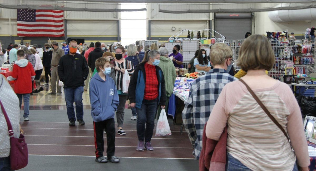 Shoppers browse over 100 booths at the Sycamore Music Boosters annual craft fair. This years fair will be 9 a.m. to 5 p.m. Oct. 28, and 9 a.m. to 2 p.m. Oct. 29, at Sycamore High School. (Courtesy of Jenelle Robers)