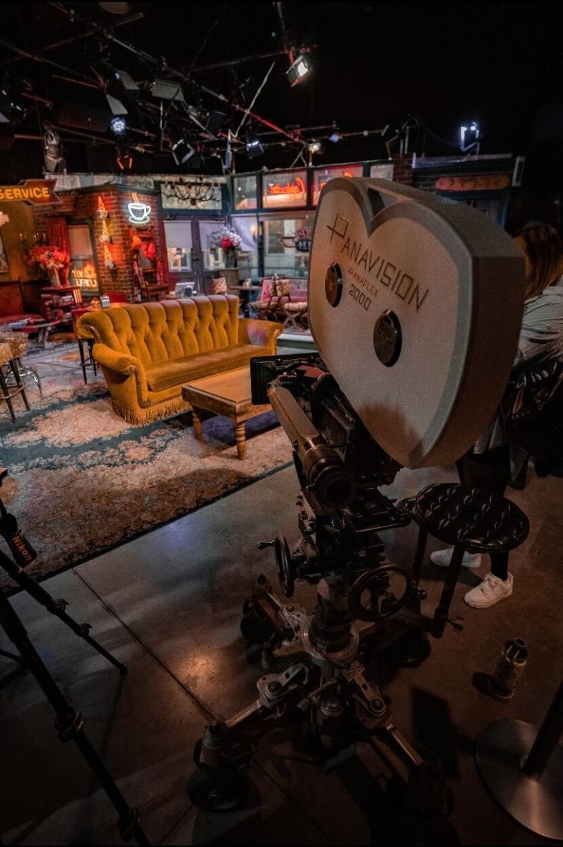 Cameras point towards the set for the Central Perk cafe from the hit ‘90s show “Friends.” Which “Friends” Thanksgiving episode is the best? (Clément Proust | Pexels)