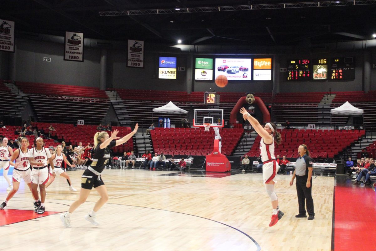 Redshirt junior guard Sidney McCrea shoots during the NIU womens basketball game against Lindenwood on Tuesday. The Huskies won the game 77-60. (Ryanne Sandifer | Northern Star)