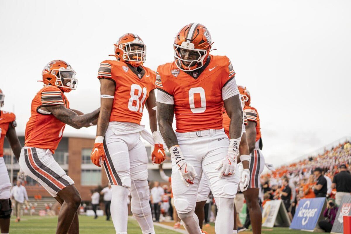 Bowling Green State University junior tight end Harold Fannin Jr. (0) celebrates with teammates in the Falcons’ 30-27 loss to Old Dominion University on Sept. 28 at Doyt L. Perry Stadium in Bowling Green, Ohio. Falcon Sports Media Network’s Rhys Patrykus describes Fannin Jr. as a “matchup nightmare” for opposing defenses ahead of NIU’s meeting with Bowling Green on Saturday. (Dane Leininger | Falcon Media Sports Network)